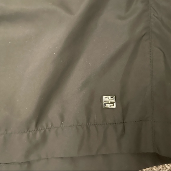 Givenchy Mens Swim shorts - Picture 2 of 4
